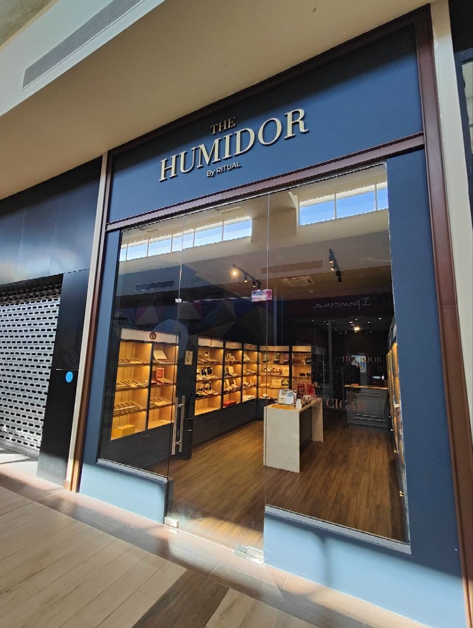 Fachada de The Humidor by Ritual en BlueMall Punta Cana